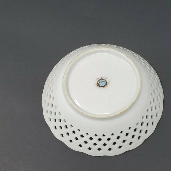 Occupied Japan Lattice Gold Trimmed Floral Bowl 5.75” Wide Hand Painted - Picture 6 of 7